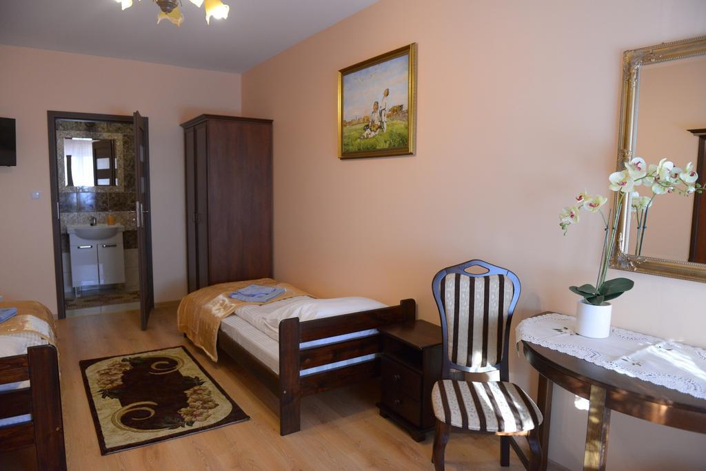 Hotelik Pod Lwami Malaszewicze Duze Chambre photo